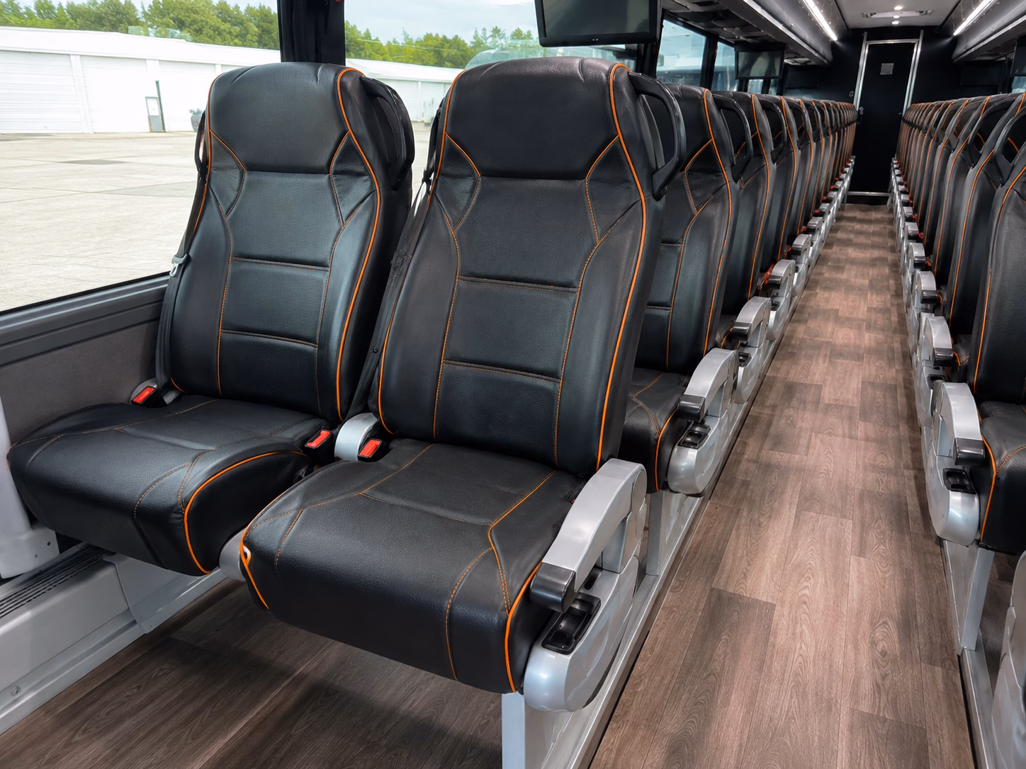 adirondack thunder hockey buses from albany to glens falls