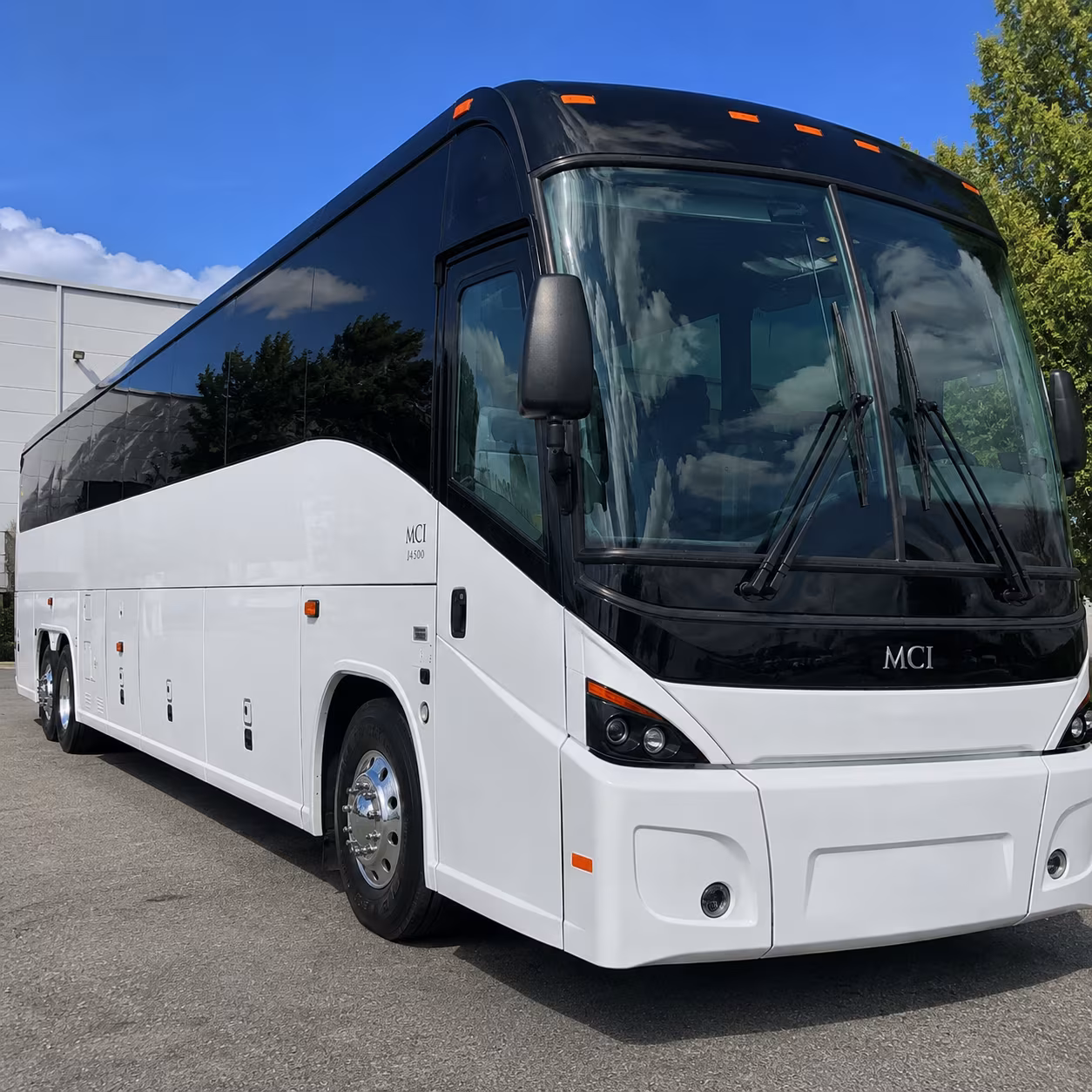 charter buses for large prom groups heading to saratoga springs venues