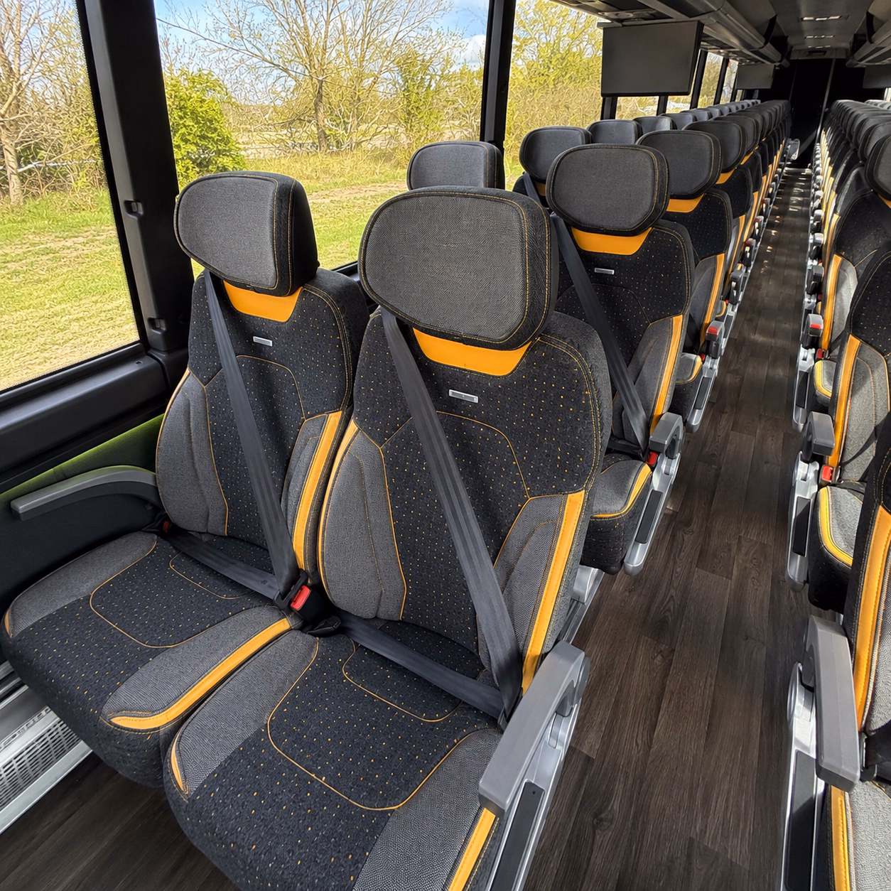charter buses for saratoga springs wedding weekends