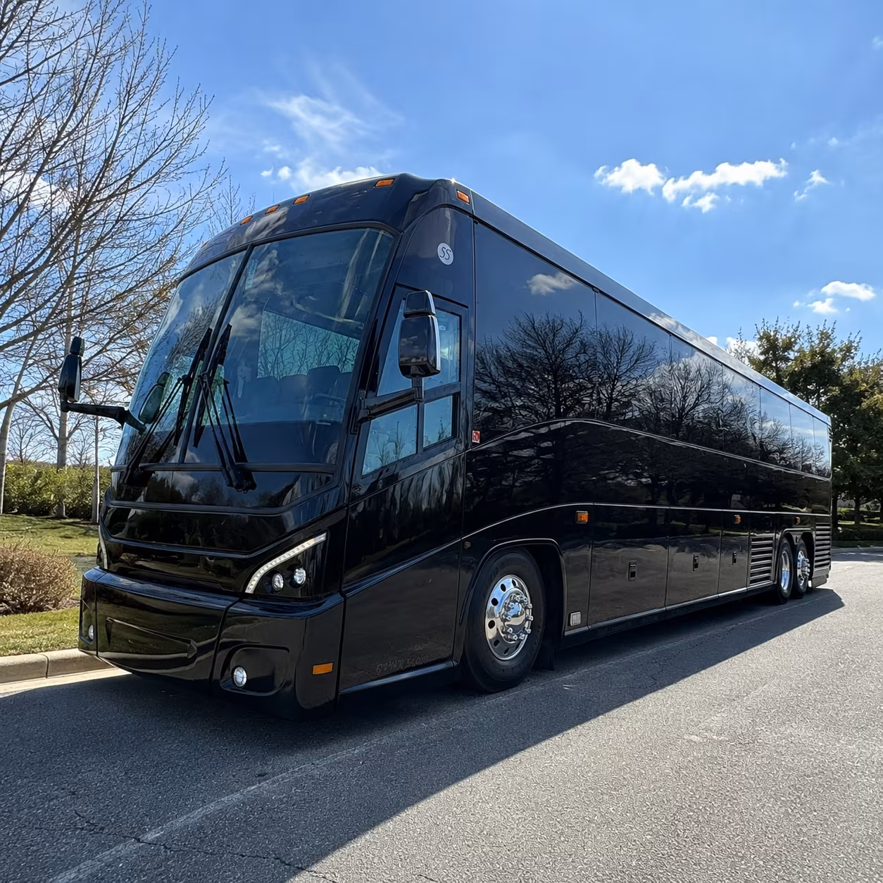 university and college airport shuttle buses near albany